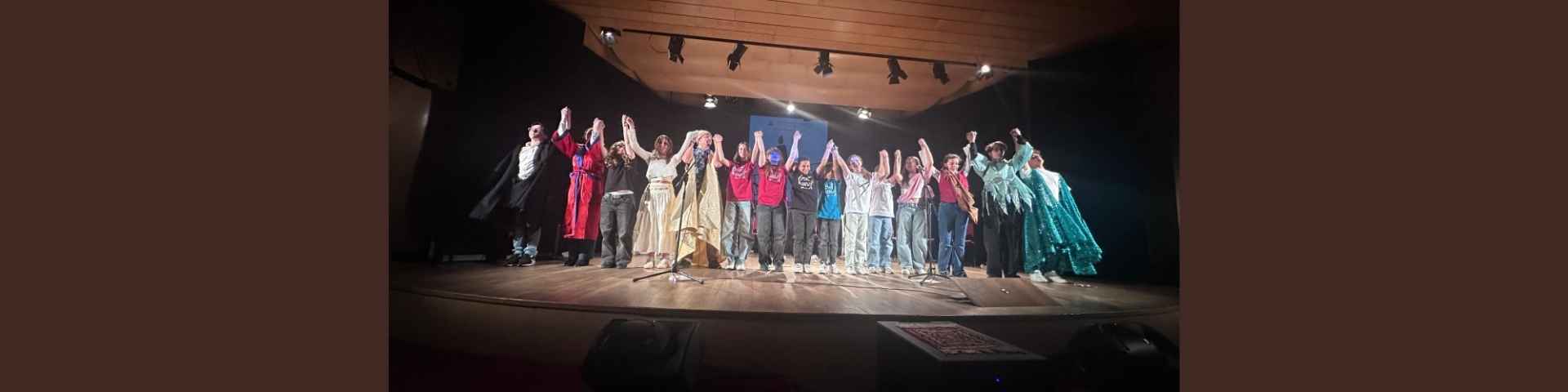 THE BODY ON STAGE – La Piccioletta Barca